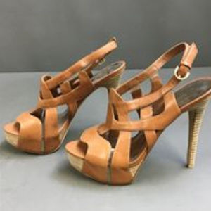 WOMEN'S GUESS BY MARCIANO HEELS 6.5 NEW